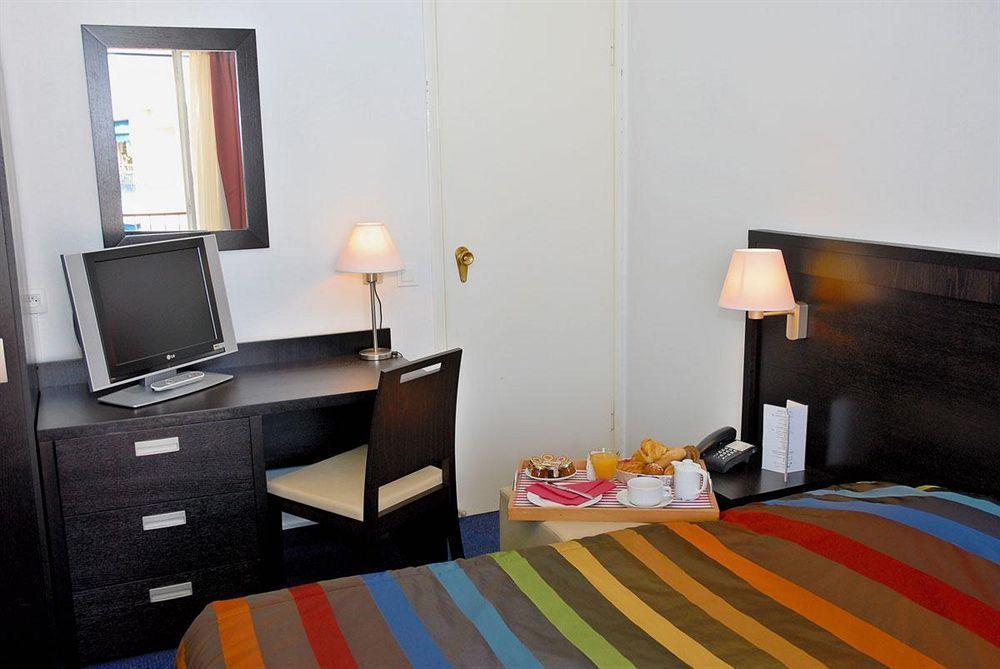 Hôtel Comté de Nice Beaulieu-sur-Mer Quarto foto